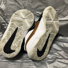 ナイキ　バスケットボール用シューズ 23cmの画像
