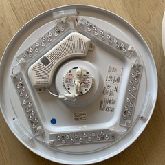 LEDシーリングライト　12畳までOKの画像