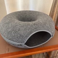 猫用のドーナツベットの画像