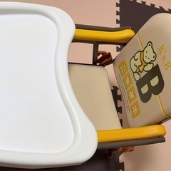 ベビー用品2点（ベビーチェア＆歩行練習器）の画像