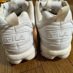 FILAスニーカー　26センチの画像