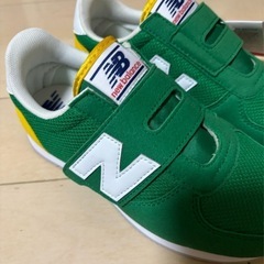 New Balance スニーカー KV220BDP  21cm
の画像