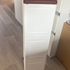3段 隙間収納チェストの画像