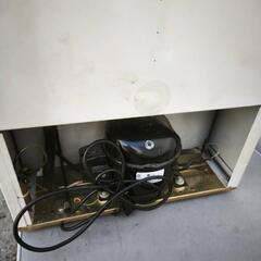 電気冷蔵庫の画像