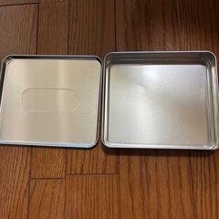 名探偵コナン　缶の画像