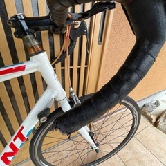 ジャンク品GIANT白ロードバイクの画像
