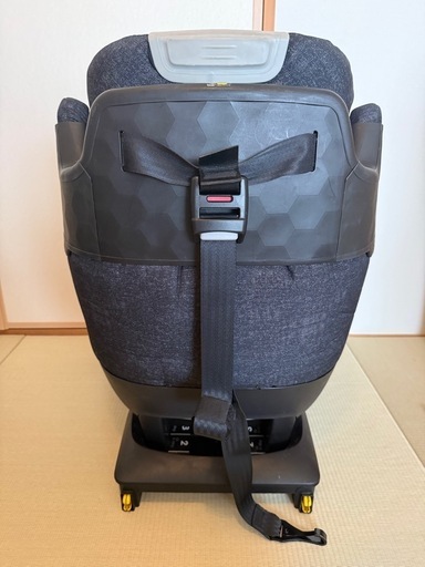 マキシコシ　チャイルドシート　titan pro タイタンプロ