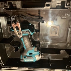 マキタ 18vインパクトとケースの画像
