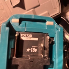 マキタ 18vインパクトとケースの画像