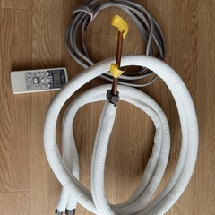 【中古】富士通ゼネラル エアコン AS-A22W-W（京都市内 配送可）の画像