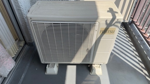 【中古】富士通ゼネラル エアコン AS-A22W-W（京都市内 配送可）