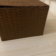 蓋付きカゴの画像