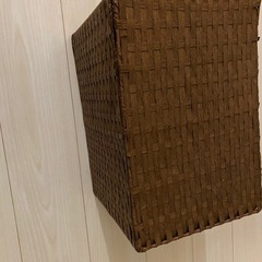 蓋付きカゴの画像