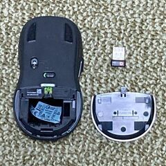 ワイヤレスキーボードとワイヤレスマウスのセットの画像