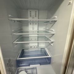 2021年製　三菱300L冷蔵庫の画像