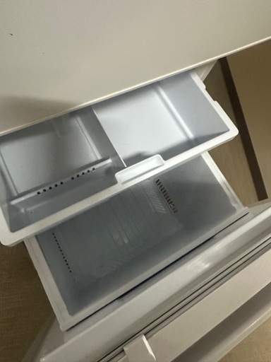 2021年製　三菱300L冷蔵庫