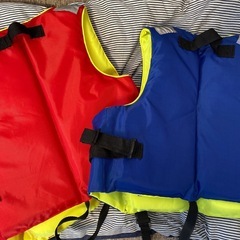 ライフジャケット　120cm  140cm  セットの画像