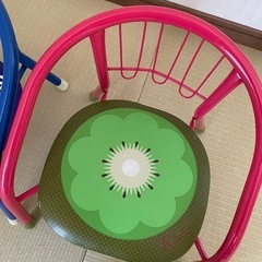 ベビー　キッズ椅子　2脚セットの画像