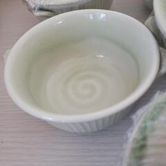食器　蓋物の画像
