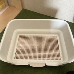 犬用トイレ　リッチェル お掃除簡単ステップ壁付トイレ アイボリー レギュラーの画像