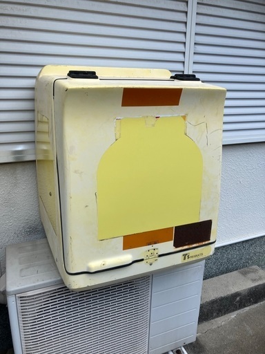 完売御礼　☆ 宅配　デリバリーボックス　トップケース　ジャイロＸ　キャノピー　ギア　スーパーカブ　ＦＲＰ　ティーズ製　ウーバー ジャンク