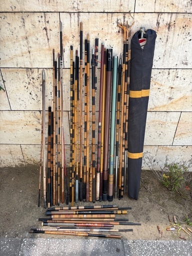 釣竿 スピーカー　4点　釣り竿 釣具 フィッシング ロッド ヘラ竿 竿　竿受け 　大量 まとめ　現状品
