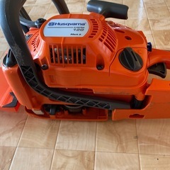 Husqvarna チェーンソーの画像