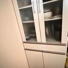 食器棚の画像