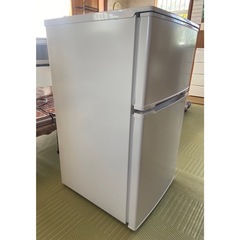 【送料無料】冷蔵庫 90L comfee 2024年製の画像