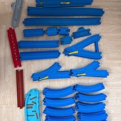 プラレールまとめ売り100点以上の画像