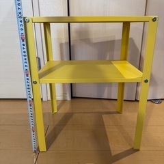 IKEAのスチールラックの画像