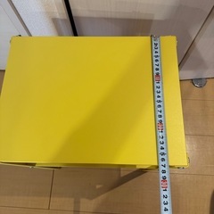 IKEAのスチールラックの画像