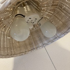 ラタンランプシェードの画像