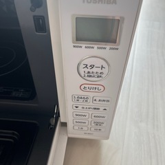 TOSHIBA 電子レンジ　23年製　不具合あり&ローテーブルの画像