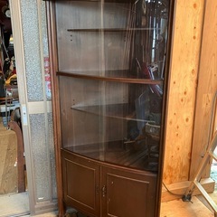 コーナー飾り棚ですの画像