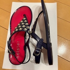 ストラップ付きサンダルの画像
