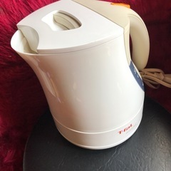 ティファール電気ケトル　1.2L美品の画像