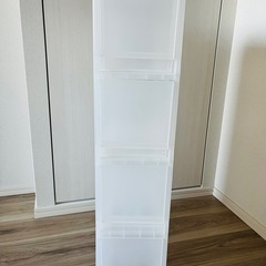 収納ケース　半透明の画像