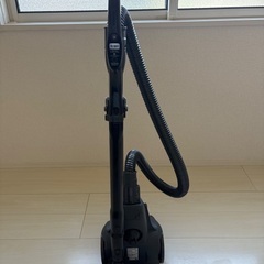 Panasonic サイクロン式キャニスター掃除機の画像