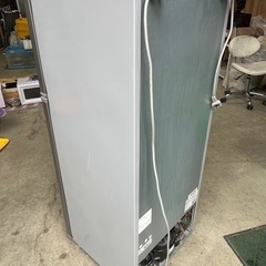 シャープ　冷凍冷蔵庫　１１８Ｌ　右開き　２ドア　シルバー　耐熱トップテーブル　２０１８年製　ＳＪ－Ｈ１２Ｄの画像