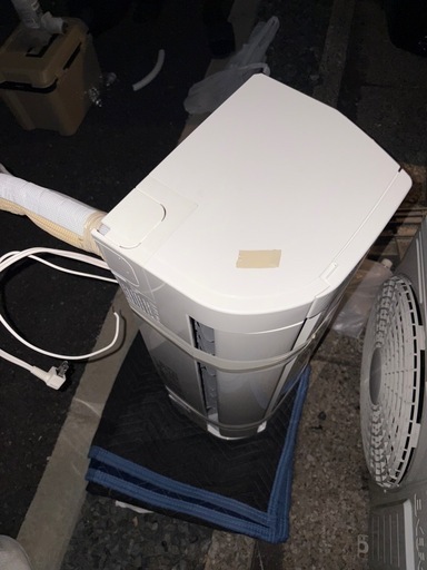 取り外し済み　6畳用　白くまくん　エアコン