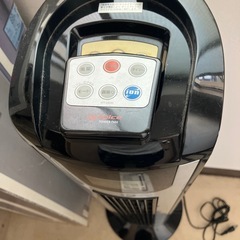 取引中　タワー型扇風機の画像