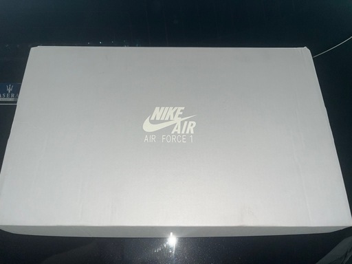 新品未使用、本日限定！NIKEエアフォース1黒❗️