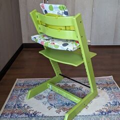 (商談中)フルセット●STOKKE 木製イス★ストッケ トリップトラップ★ベビーセット(背あて＆ガード+専用クッション/カバー)付◎4ヶ月位～S/Ｎ4～岡崎市の画像
