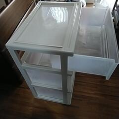 プラスチック収納ケース3段の画像