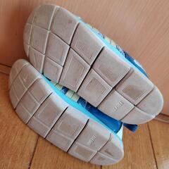 NIKE ダイナモフリー 16cm 雪の結晶デザイン スニーカーの画像