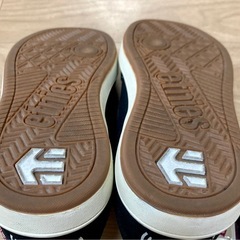 スケボーシューズ エトニーズ　24cm ほぼ新品の画像