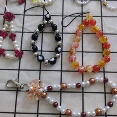 ハンドメイド　ストラップ・チャームまとめ売りの画像