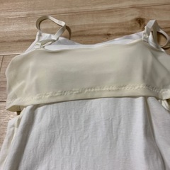 カップ付きキャミソールの画像