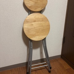 折りたたみ式椅子の画像